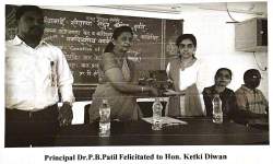 Workshop on Creation of Paper Jewelry