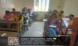 हिंदी दिवस के उपलक्ष्य में निबंध लेखन प्रतियोगिता