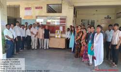 मराठी भाषा दिन: वि.वा. शिरवाडकर प्रतिमेचे पूजन