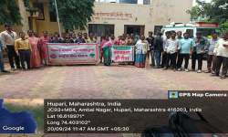 Cleaning Campus of health care center of Hupari by NSS Volunteers under the Swachh Bharat Abhiyan